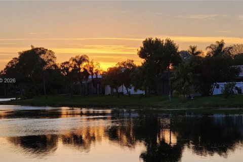 Condominio en venta en Lauderhill, Florida, 1 dormitorio, 92.9 m2 № 2043855 - foto 30