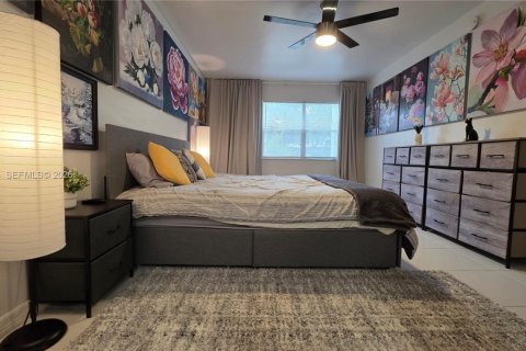 Condominio en venta en Lauderhill, Florida, 1 dormitorio, 92.9 m2 № 2043855 - foto 23