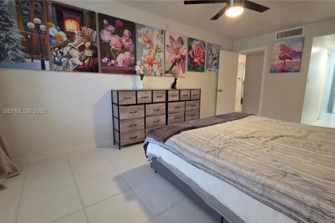 Condominio en venta en Lauderhill, Florida, 1 dormitorio, 92.9 m2 № 2043855 - foto 24