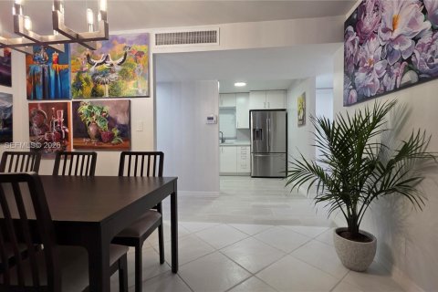 Condominio en venta en Lauderhill, Florida, 1 dormitorio, 92.9 m2 № 2043855 - foto 12