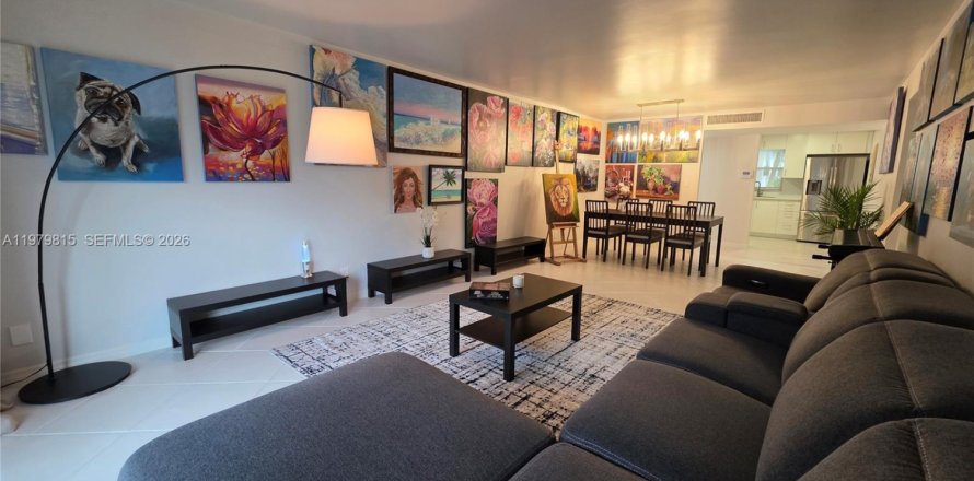 Condominio en Lauderhill, Florida, 1 dormitorio  № 2043855