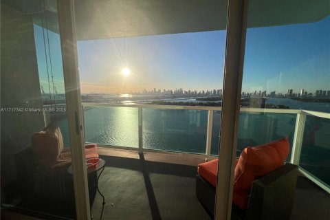 Condo in Miami Beach, Florida, 3 bedrooms  № 1468880 - photo 29