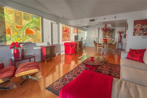 Condo in Miami Beach, Florida, 3 bedrooms  № 1468880 - photo 30