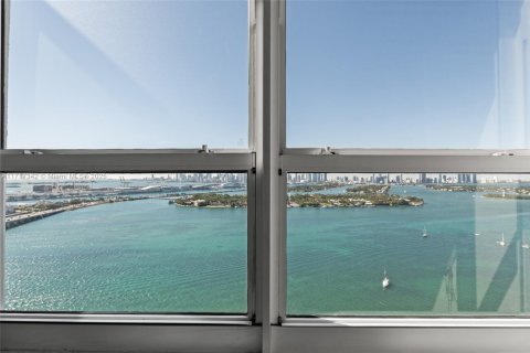 Condo in Miami Beach, Florida, 3 bedrooms  № 1468880 - photo 28