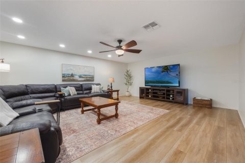 Купить виллу или дом в Фрутленд-Парк, Флорида 12 комнат, 291.9м2, № 1907859 - фото 13