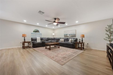 Купить виллу или дом в Фрутленд-Парк, Флорида 12 комнат, 291.9м2, № 1907859 - фото 11