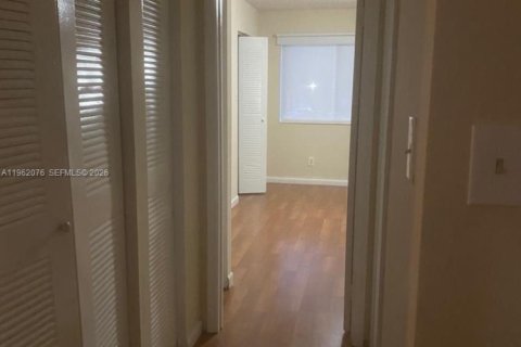 Купить кондоминиум в Майами, Флорида 2 спальни, 99.87м2, № 2025116 - фото 8