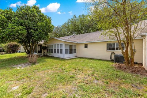 House in Ocala, Florida 2 bedrooms, 111.85 sq.m. № 2094073 - photo 27