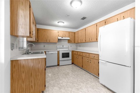 House in Ocala, Florida 2 bedrooms, 111.85 sq.m. № 2094073 - photo 21