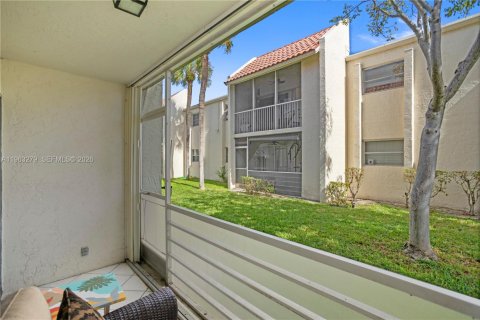 Купить кондоминиум в Дирфилд-Бич, Флорида 1 спальня, 74.32м2, № 2025776 - фото 18