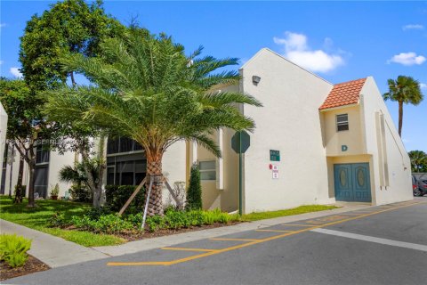 Купить кондоминиум в Дирфилд-Бич, Флорида 1 спальня, 74.32м2, № 2025776 - фото 21