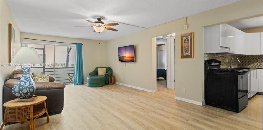 Кондоминиум с 1 спальней в Дирфилд-Бич, Флорида № 2025776