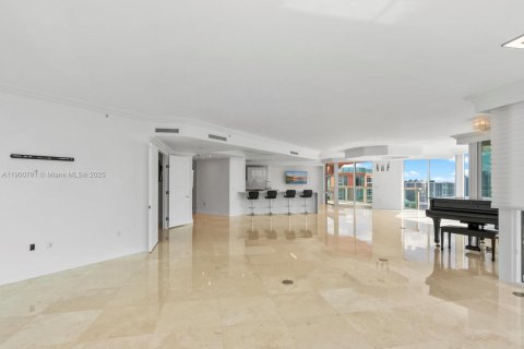 Condo in Aventura, Florida, 4 bedrooms  № 1953499 - photo 11