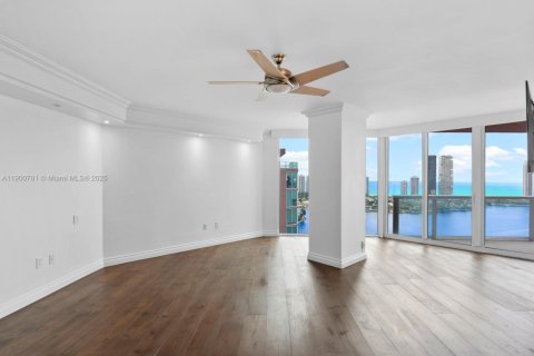 Condo in Aventura, Florida, 4 bedrooms  № 1953499 - photo 29