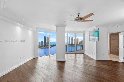 Condo in Aventura, Florida, 4 bedrooms  № 1953499 - photo 30