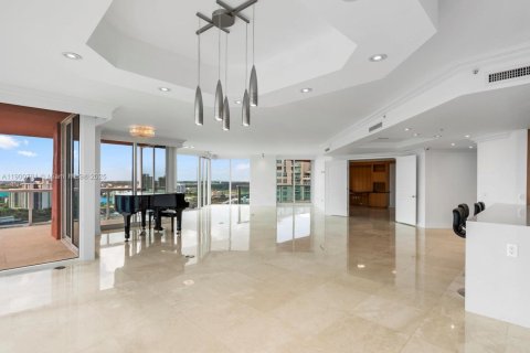 Condo in Aventura, Florida, 4 bedrooms  № 1953499 - photo 9