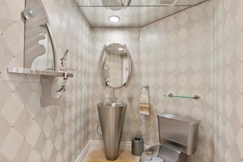 Condo in Aventura, Florida, 4 bedrooms  № 1953499 - photo 25