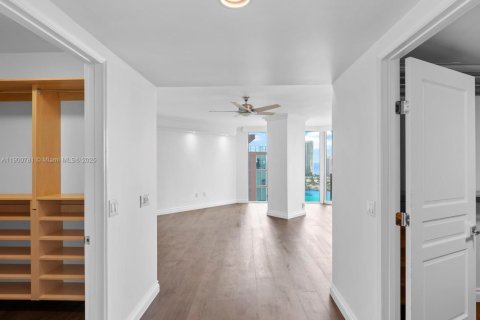 Condo in Aventura, Florida, 4 bedrooms  № 1953499 - photo 26