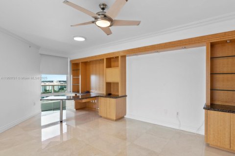 Condo in Aventura, Florida, 4 bedrooms  № 1953499 - photo 22