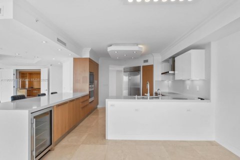 Condo in Aventura, Florida, 4 bedrooms  № 1953499 - photo 19