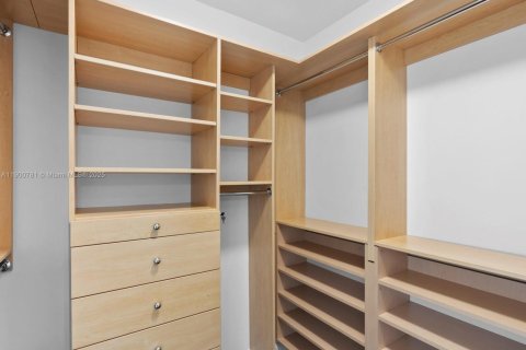 Condo in Aventura, Florida, 4 bedrooms  № 1953499 - photo 27