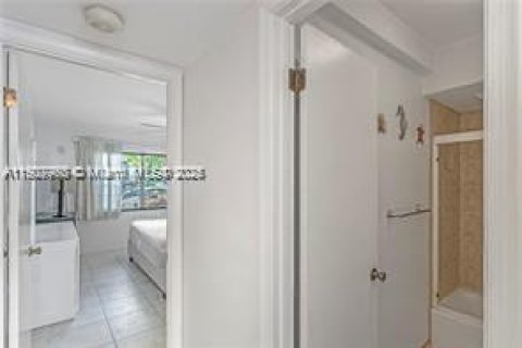 Copropriété à vendre à Fort Lauderdale, Floride: 1 chambre, 51.1 m2 № 2017040 - photo 26