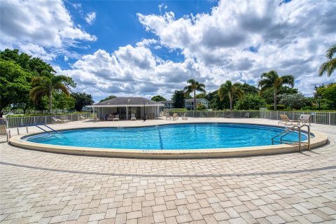 Condo in Deerfield Beach, Florida, 1 bedroom  № 1863110 - photo 21