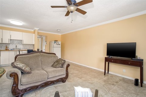 Condo in Deerfield Beach, Florida, 1 bedroom  № 1863110 - photo 9