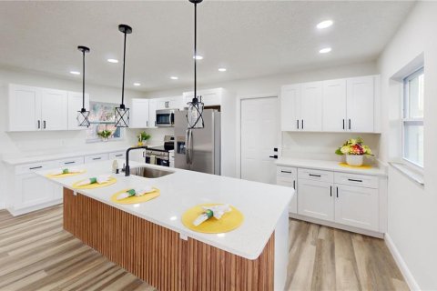 Casa en venta en Winter Park, Florida, 4 dormitorios, 127.83 m2 № 2199781 - foto 3