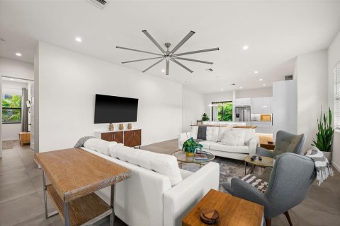Casa en venta en Sarasota, Florida, 3 dormitorios, 170.1 m2 № 2116380 - foto 7
