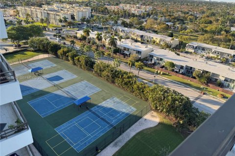 Copropriété à louer à Hallandale Beach, Floride: 1 chambre, 88.26 m2 № 2023747 - photo 18
