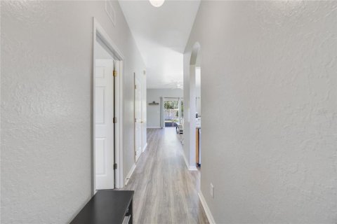 Townhouse in Davenport, Florida 4 bedrooms, 172.43 sq.m. № 1874120 - photo 4