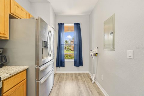 Townhouse in Davenport, Florida 4 bedrooms, 172.43 sq.m. № 1874120 - photo 9
