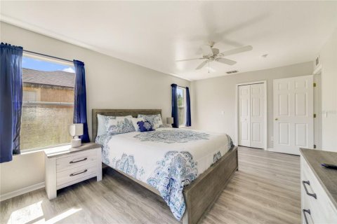 Townhouse in Davenport, Florida 4 bedrooms, 172.43 sq.m. № 1874120 - photo 19