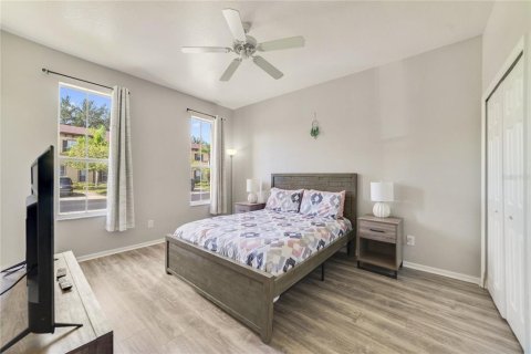 Townhouse in Davenport, Florida 4 bedrooms, 172.43 sq.m. № 1874120 - photo 5