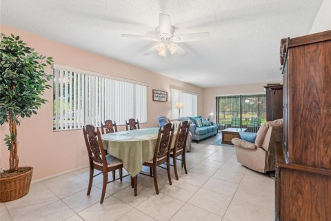 Copropriété à vendre à Hudson, Floride: 2 chambres, 106.28 m2 № 2388941 - photo 5