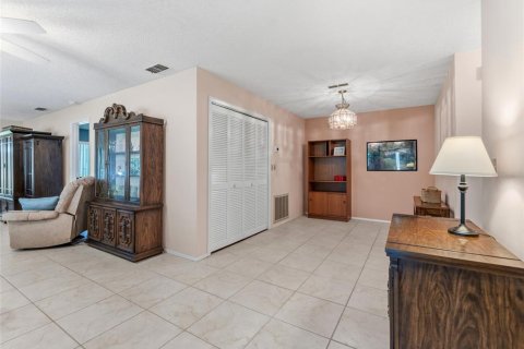 Copropriété à vendre à Hudson, Floride: 2 chambres, 106.28 m2 № 2388941 - photo 3