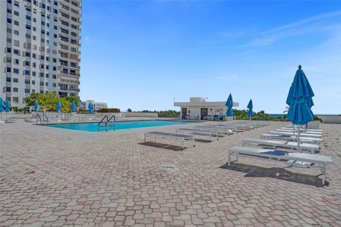 Copropriété à vendre à Hollywood, Floride: 1 chambre, 110.55 m2 № 1749170 - photo 4