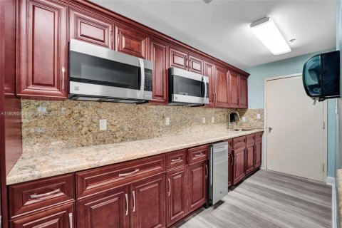 Copropriété à vendre à Hollywood, Floride: 1 chambre, 110.55 m2 № 1749170 - photo 16