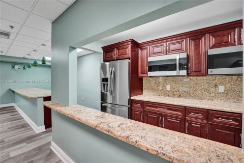 Copropriété à vendre à Hollywood, Floride: 1 chambre, 110.55 m2 № 1749170 - photo 17