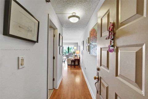 Copropriété à vendre à Hollywood, Floride: 1 chambre, 110.55 m2 № 1749170 - photo 10