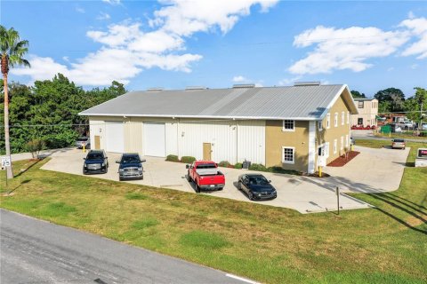 Propiedad comercial en alquiler en Tavares, Florida, 168.15 m2 № 1916597 - foto 13