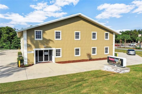 Propiedad comercial en alquiler en Tavares, Florida, 168.15 m2 № 1916597 - foto 14
