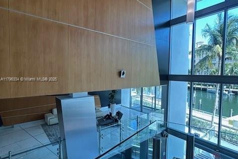 Condo in Aventura, Florida  № 2037344 - photo 30