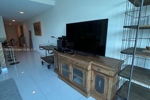 Condo in Aventura, Florida  № 2037344 - photo 7