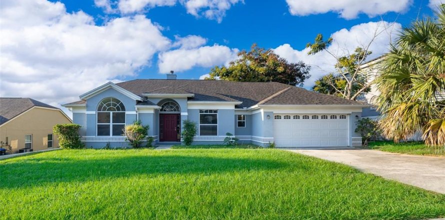 House in Orlando, Florida 4 bedrooms, 232.91 sq.m. № 1376470