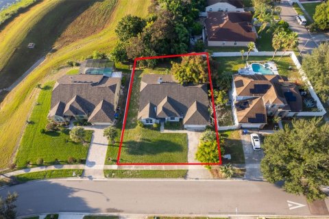 House in Orlando, Florida 4 bedrooms, 232.91 sq.m. № 1376470 - photo 3