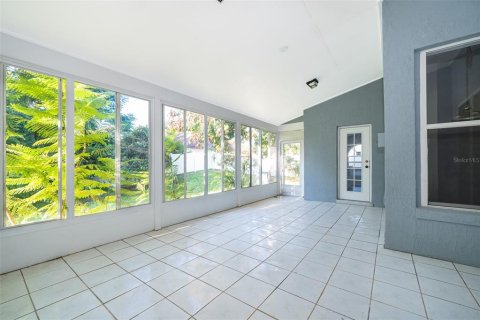 House in Orlando, Florida 4 bedrooms, 232.91 sq.m. № 1376470 - photo 27