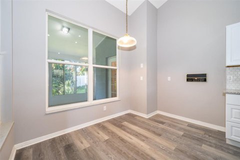 House in Orlando, Florida 4 bedrooms, 232.91 sq.m. № 1376470 - photo 10