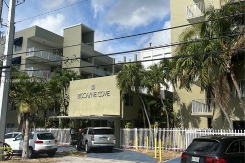 Condo in Miami, Florida, 1 bedroom  № 1982457